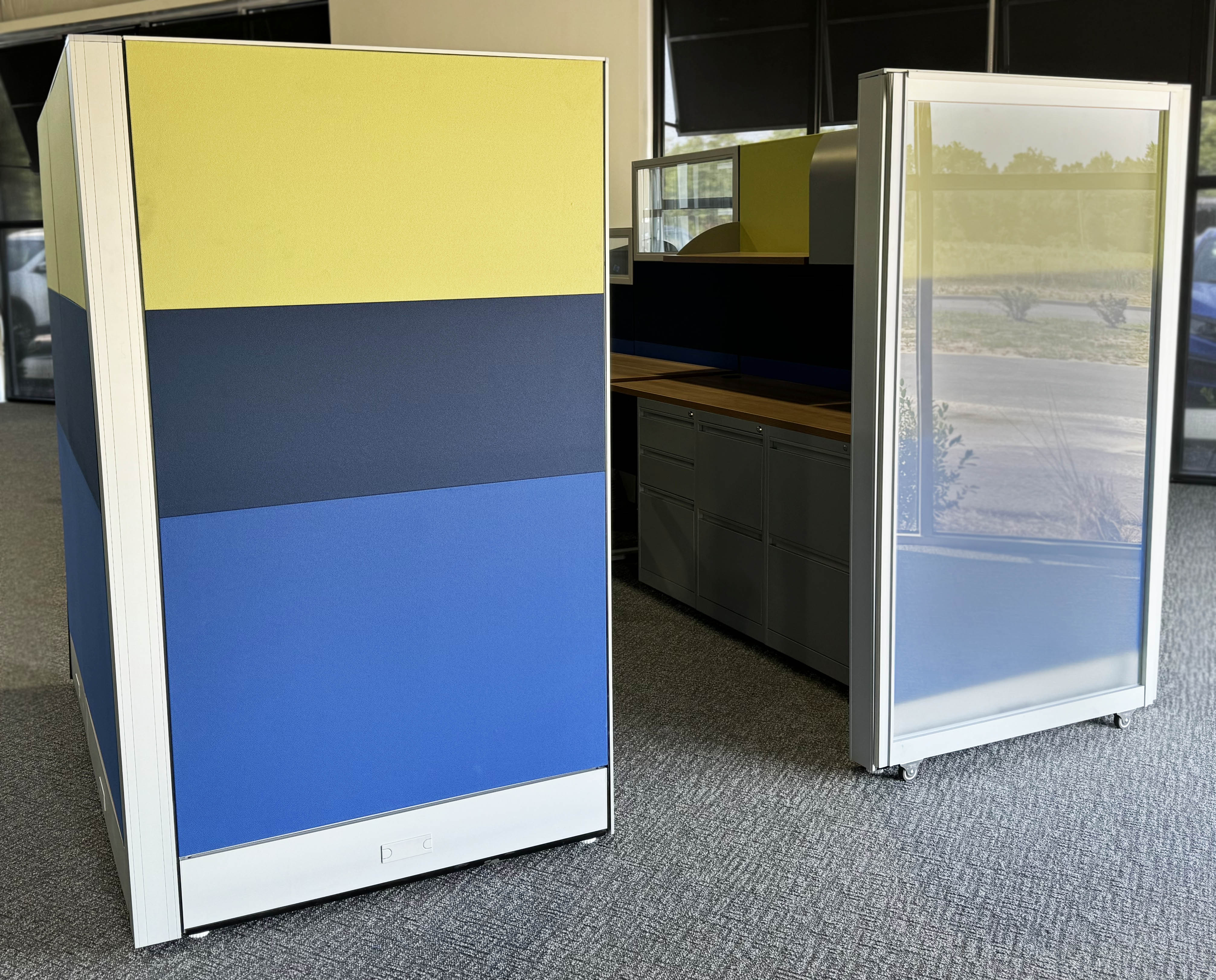 Cubicle Doors Universal Mounting Bracket. Frosted Acrylic Panel.